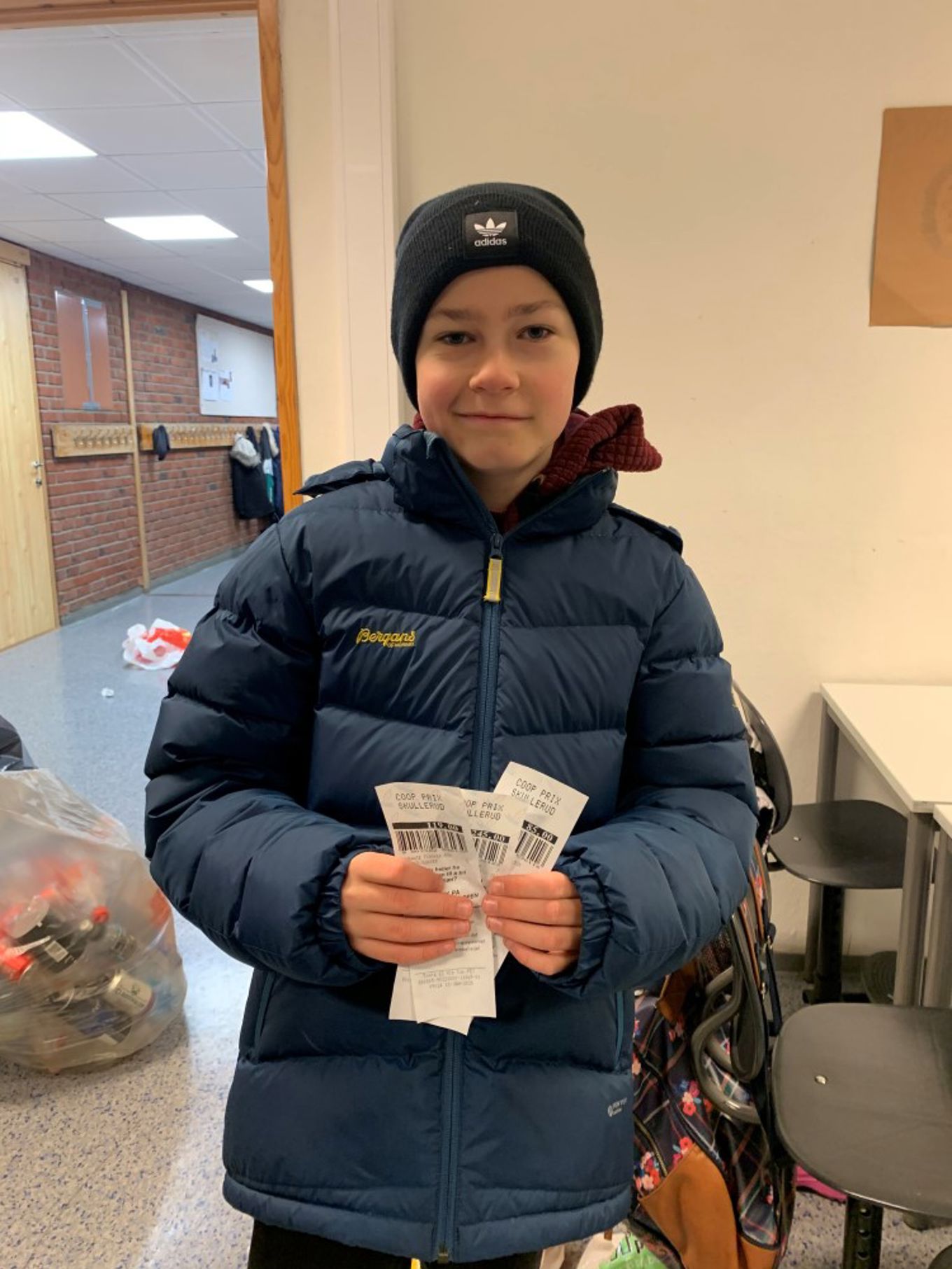 Engasjerte elever som jobber for å hjelpe dyrene i havet