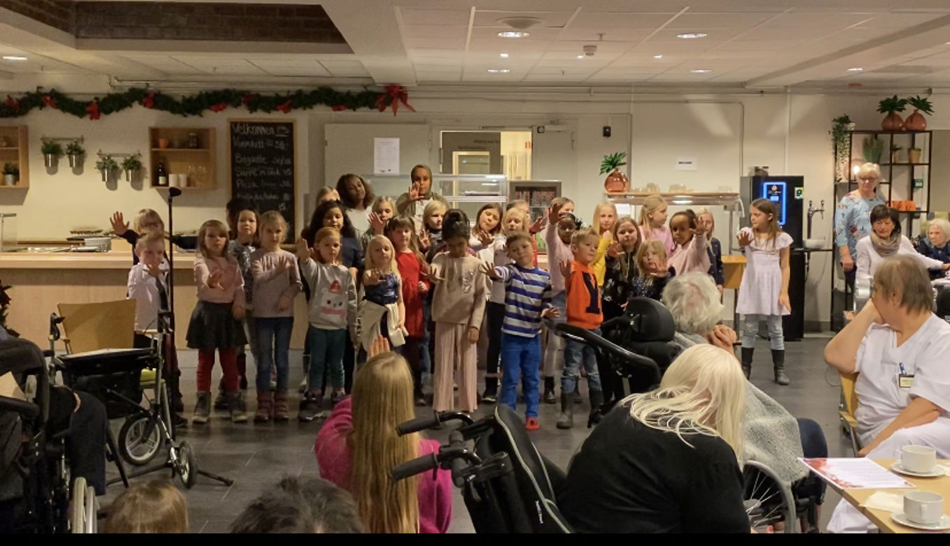 Foto: Rustadkoret på Langerud sykehjem Stemningsfull konsert