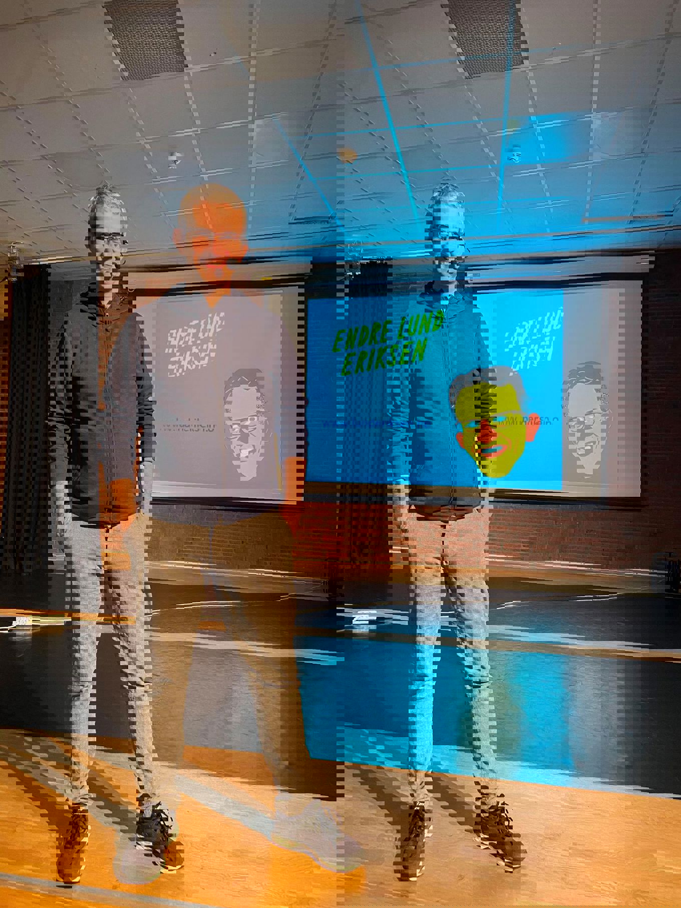 Foto: Camilla Tilrem Onstad Endre Lund Eriksen gjester i disse dager Rustad skole